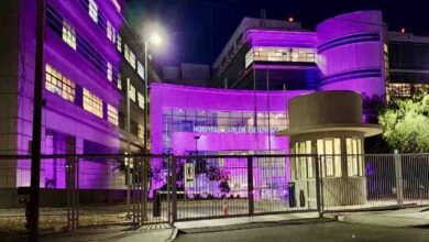 Photo of Hospital de Calama se iluminó de rosa para sensibilizar sobre la prevención del cáncer de mama