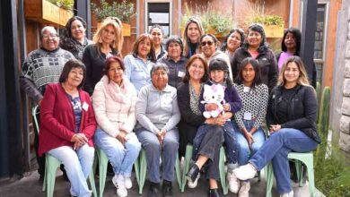 Photo of En tiempos de grandes desafíos en el liderazgo, mujeres de Toconao reciben certificación como lideresas positivas