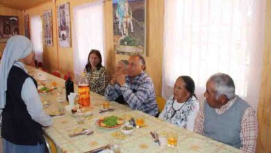 Photo of Adultos mayores de Chiu-Chiu pudieron renovar comedor con apoyo de Minera El Abra